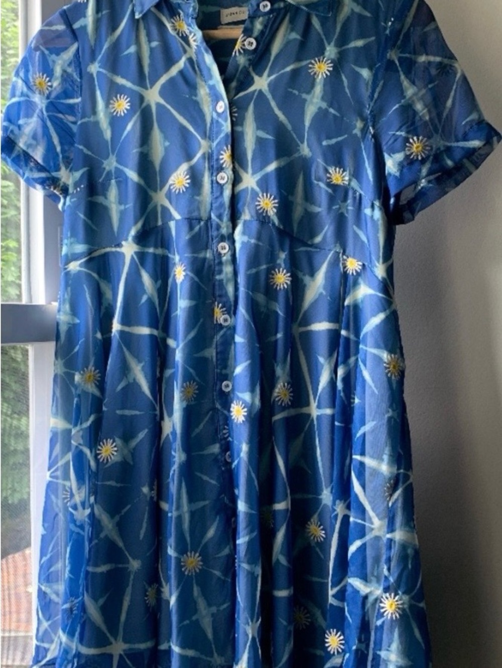 Urban Outfitters Blue Geometric Print Button-Front Dress with daises NWOT